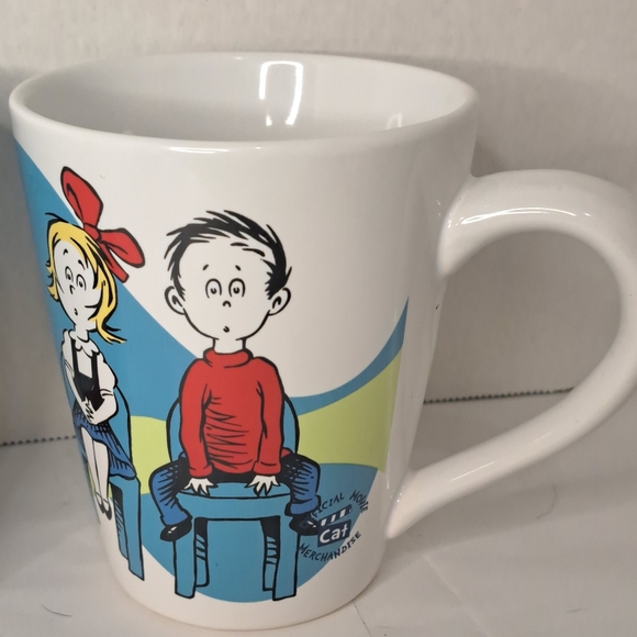 Two Vintage Dr Seuss coffe mugs. - Picture 6 of 7